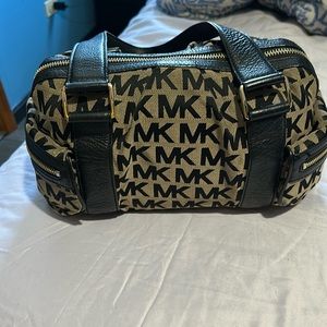 Michael kors hand bag